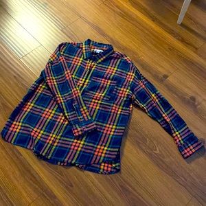 Multicolored plaid flannel, great condition and comfy!